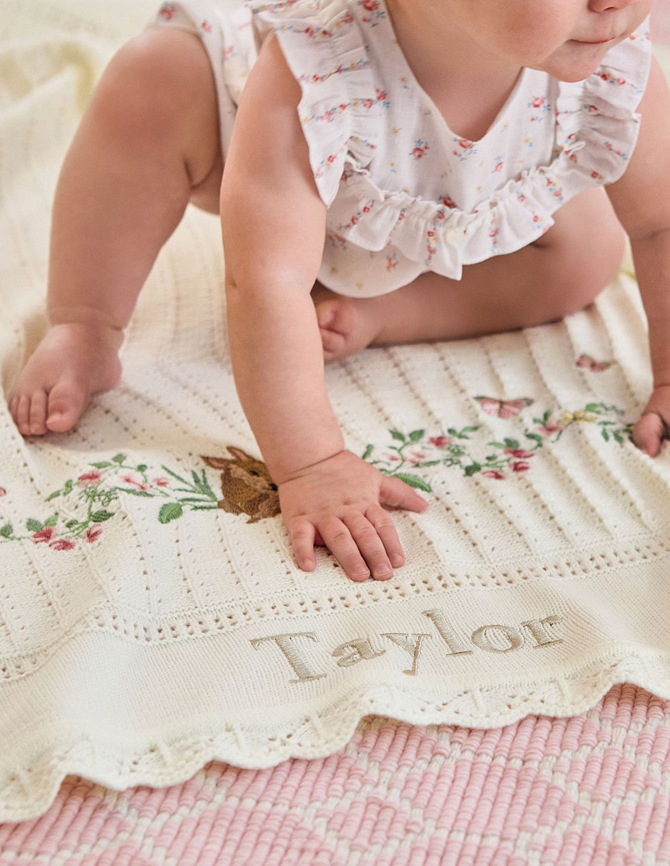 Cobija de tejido plano Aerin Fawn para bebé 4