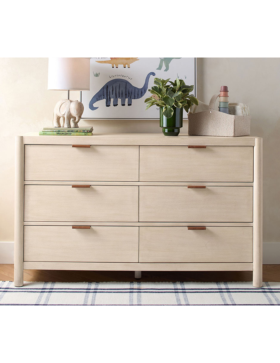 Cómoda Coronado Pottery Barns Kids de madera mango