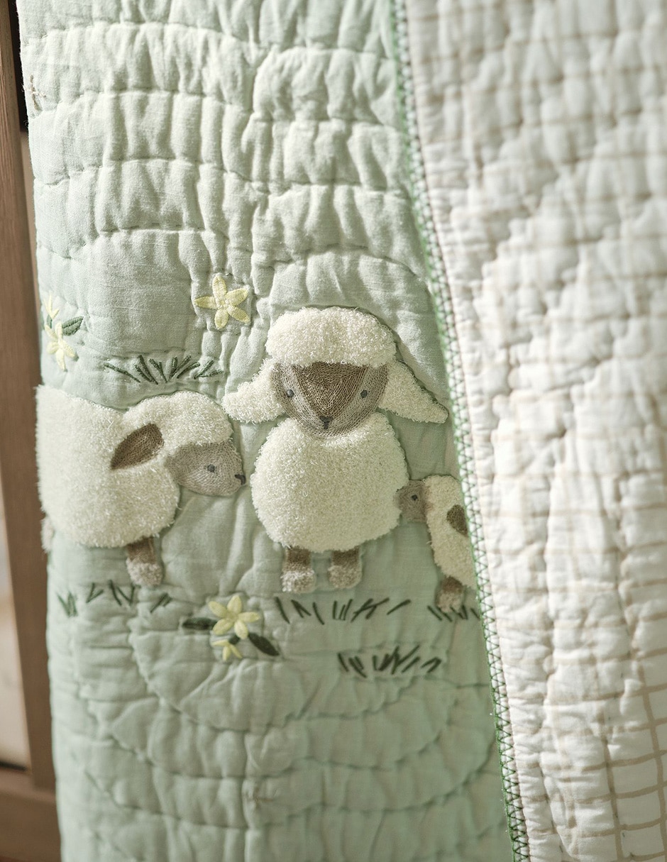 Colcha Sheep Nursery 4