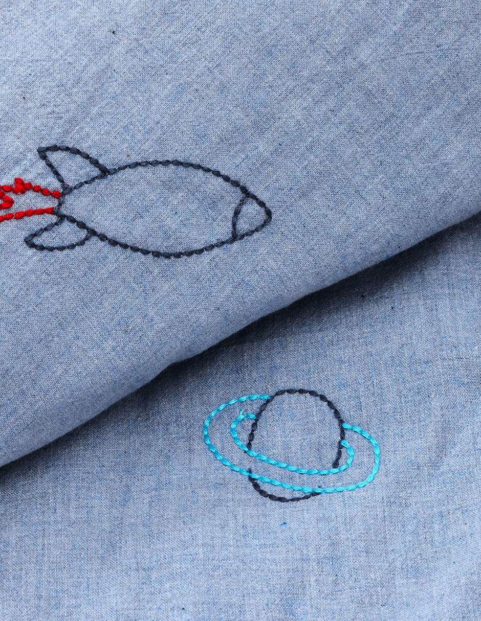 Colcha Embroidered Space 3