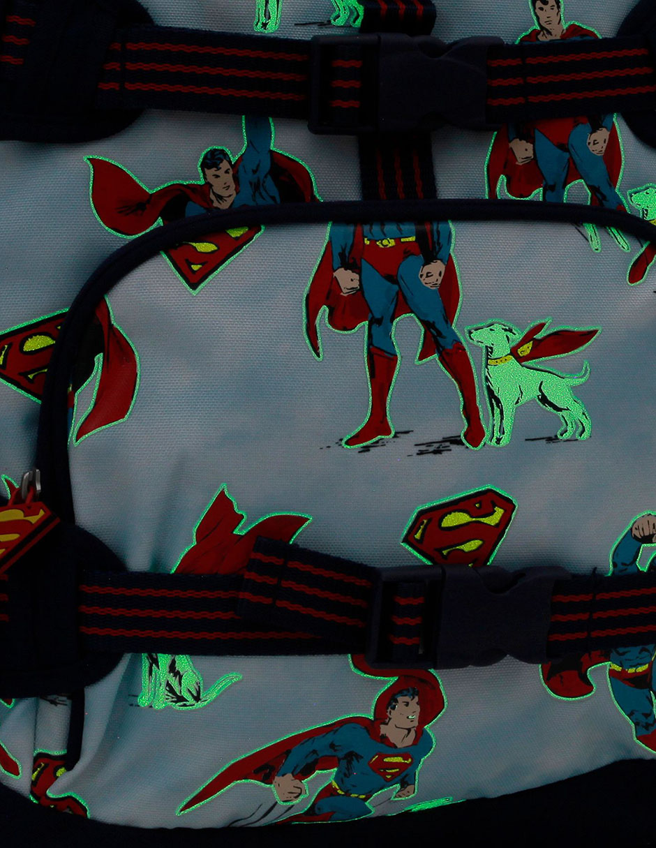 Mochila escolar Superman para niño 9